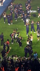 Le tour d'honneur des joueurs du PSG au Parc