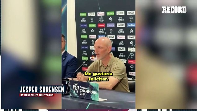 ENTRENADOR de los VANCOUVER WHITECAPS FELICITA a CRUZ AZUL después de conseguir la CONCACHAMPIONS