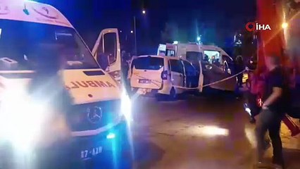 İki araç kafa kafaya çarpıştı: Çocuklar, bebekler... Çok sayıda ölü ve yaralı var!
