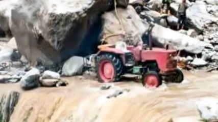 Sikkim में बाढ़-बारिश, लैंडस्लाइड का कहर