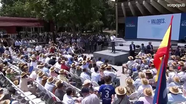 Feijóo dice que Sánchez quiere una España anestesiada por los escándalos