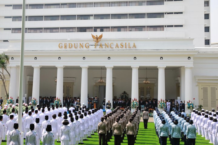 Prabowo Ajak Masyarakat Gunakan Teknologi untuk Awasi Pejabat yang Menyimpang