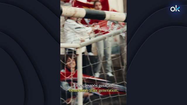 El Benfica presenta su nueva equipación con Carreras como protagonista