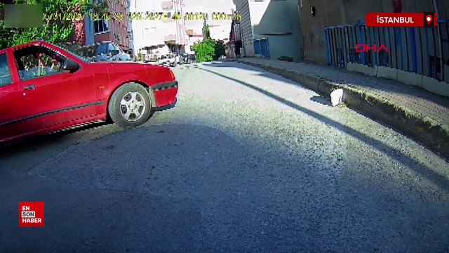 Pendik'te trafikte tartıştığı sürücüye kızının yanında bıçak çekti
