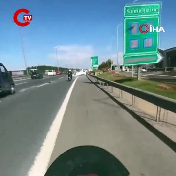 Sancaktepe’de otomobil takla attı: Yaralılar, yardıma koşan yurttaşa hakaret etti