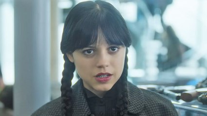 Mercredi - saison 2 EXTRAIT VF "Les six premières minutes"