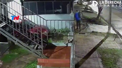 VIDEO: Vecino justiciero sale en ‘calzoncillos’ y le da una paliza a un ladrón de autos