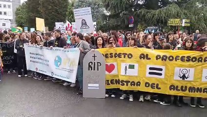 Concentración de docentes en Asturias