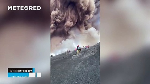 Hundreds of tourists flee after being caught in the middle of the explosive eruption of Mount Etna, Italy! Many people had to flee the area quickly to escape the cloud of smoke and ash.