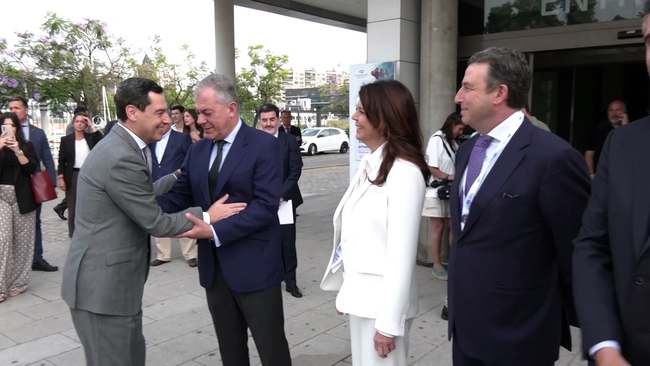 Moreno señala el objetivo de que Andalucía lidere en regeneración y apela al Gobierno y UE