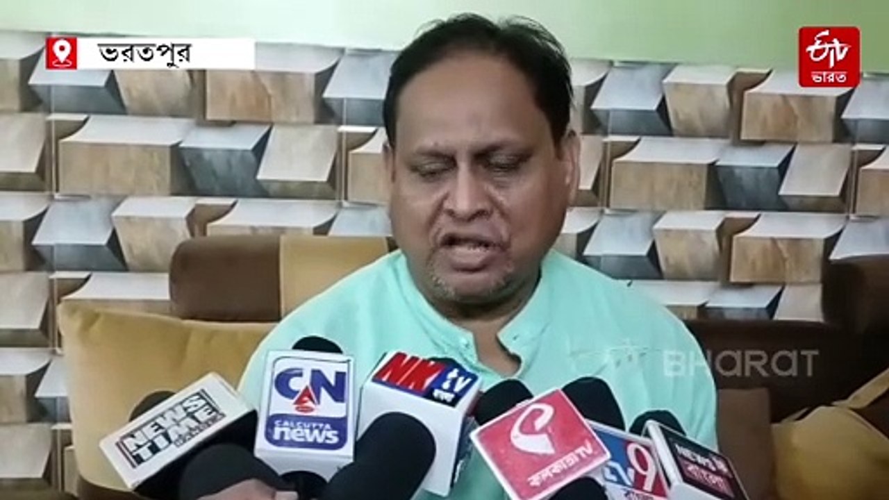 12 ঘণ্টার মধ্যে পুলিশ নিয়ে বেঁফাস মন্তব্য প্রত্...