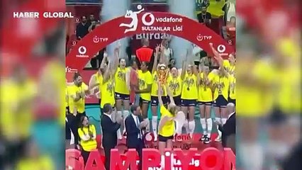 Meliha Diken'den Fenerbahçe Medicana'ya veda mesajı: "Fenerbahçe’ye olan sevgim, sonsuza kadar sürecek"