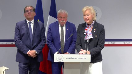 « L’ultra mode éphémère, c’est que ça échappe à tout contrôle et ça ne rapporte rien sur notre territoire, juste des déchets »