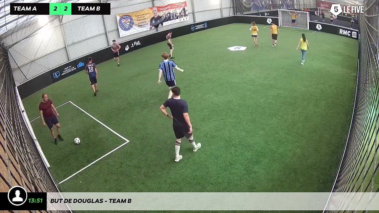 But de Douglas - Team B