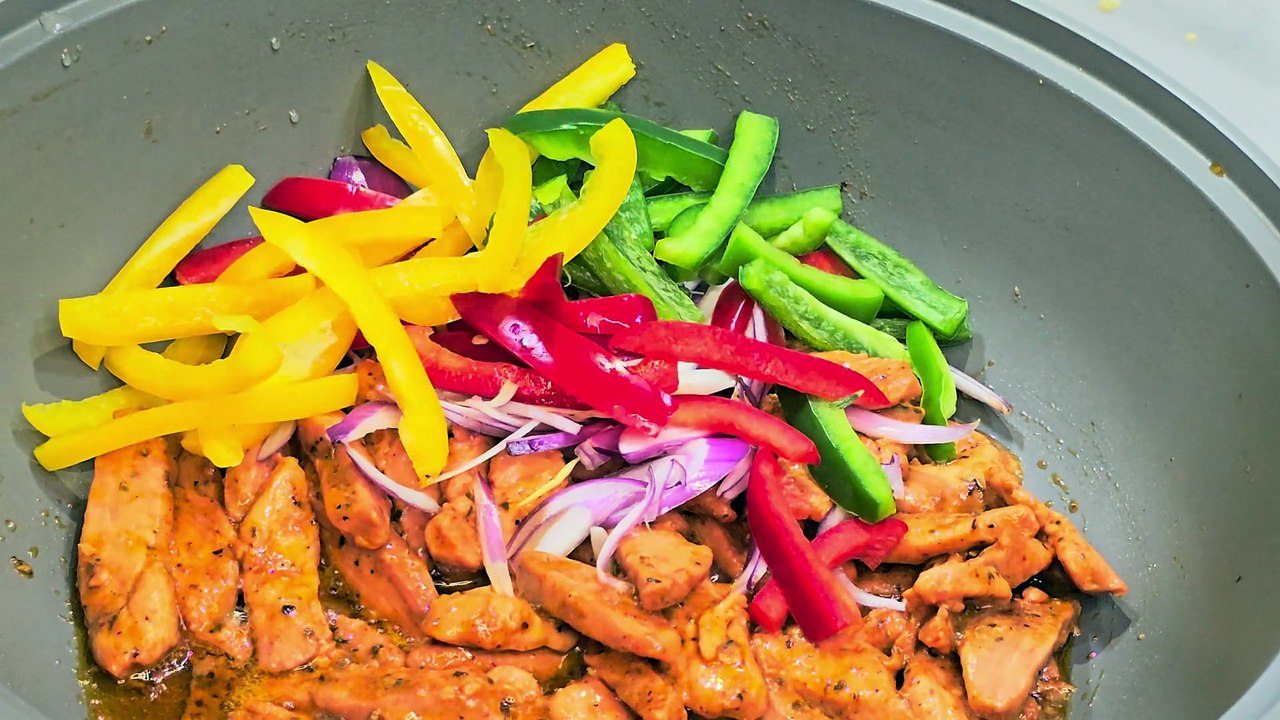 Chicken Fajita Rice Platter