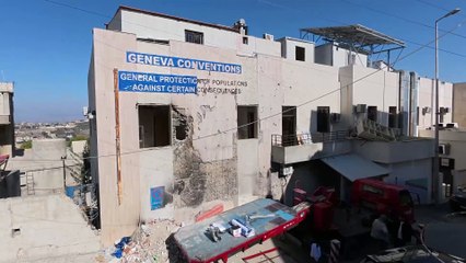 Liban : un hôpital bombardé devient le théâtre d’un cri visuel face aux droits humanitaires bafoués