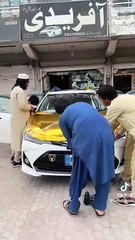 Car ko Gold yani Sonay jesa kesay banaya, kamaal kardia