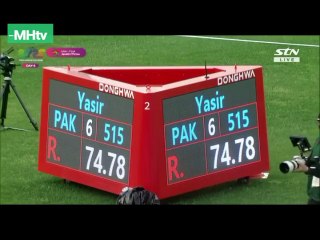 Pakistani thrower defeats India thrower