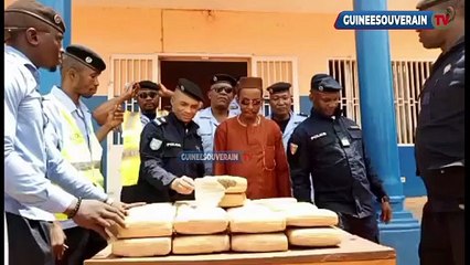 Mandiana : une femme originaire de la Sierra Leone interpellée avec vingt six (26) kilogrammes  de chanvre indien