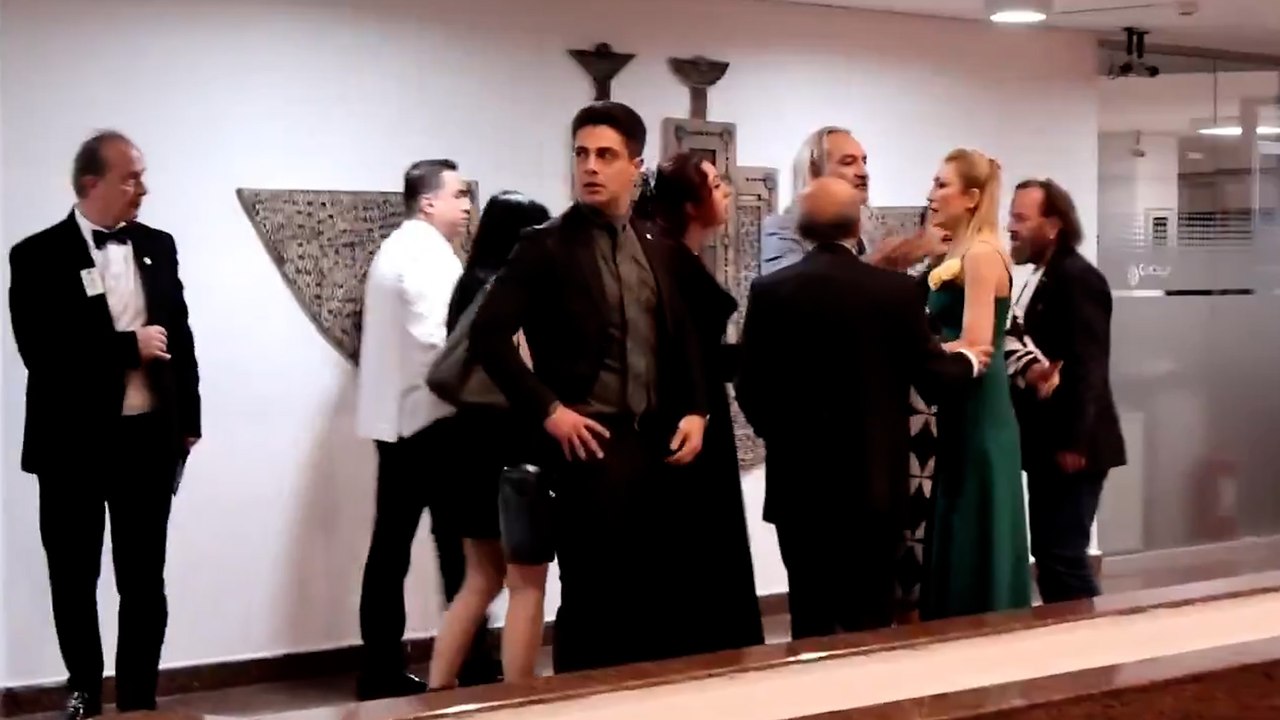 TRT spikeri Oya Eren'in olaylı gecesinden yeni görüntüler ortaya çıktı