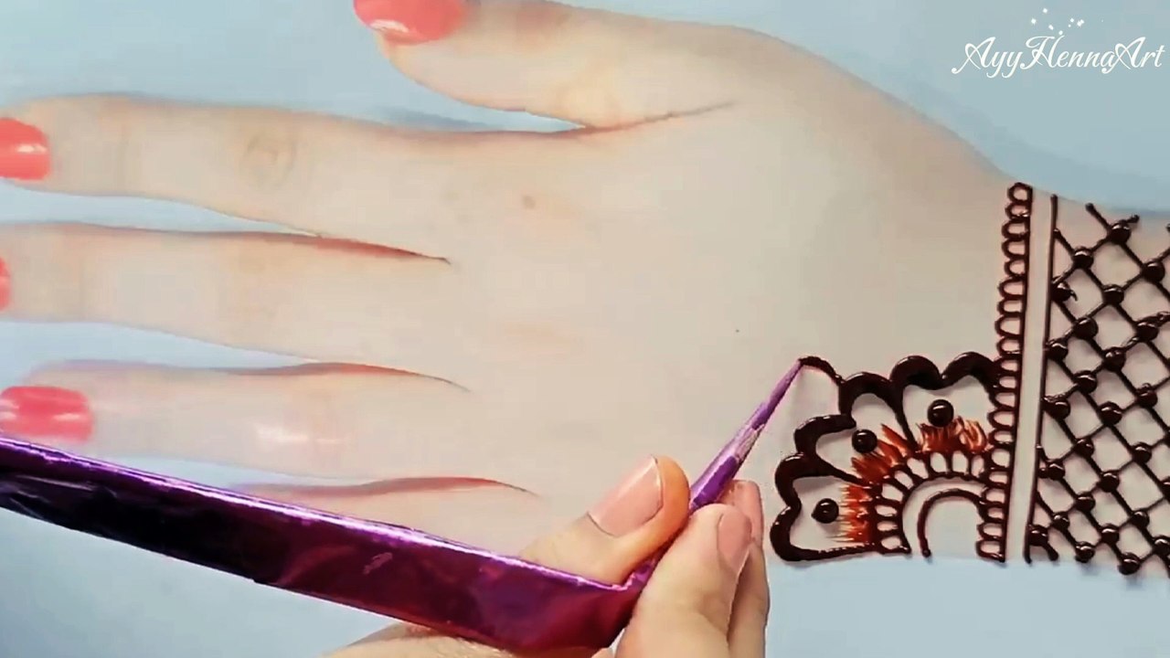 TOP 4 MEHNDI DESIGN
