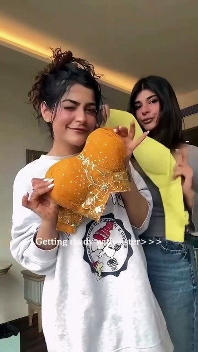 Stylish Silky Bindra Wedding Dresses by Muzai