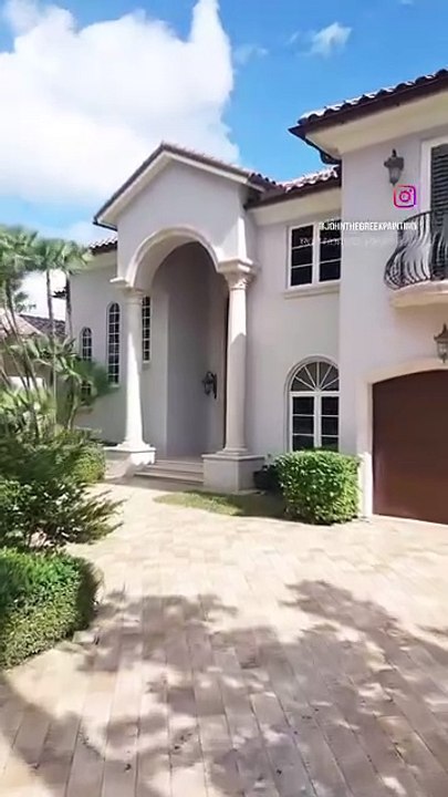 Expert Exterior Painters in Broward County | John "The Greek" Painting