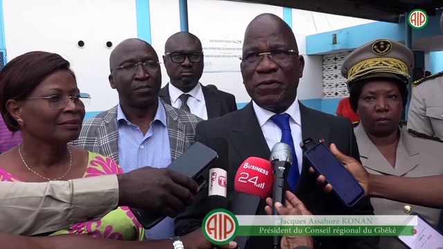Région- Bouaké / Le président du Conseil régional du Gbêkê visite des malades opérées de fistules obstétricales au CHU de Bouaké