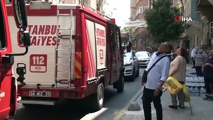 Beyoğlu’da ütü prizde unutulunca yangın çıktı