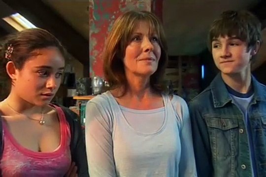 The Sarah Jane Adventures- S01E07- Whatever Happened To Sarah Jane-Pt-1