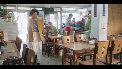 A 60-year-old elderly woman suddenly became a young and beautiful girl overnight