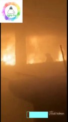 İsrail Gazze' de Bir Okulu Bombaladı. Minik Öğrenci Yangından Kaçamadı