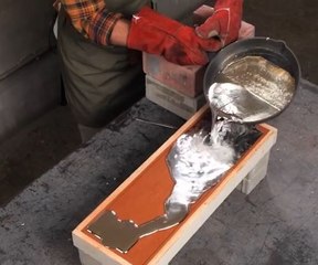 Crafting Custom Phone Cases That Make a Statement