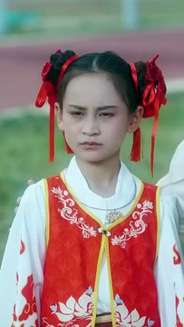 Mystic master poses as a sweet fiancée, exorcises ghosts, and becomes a rich family’s darling