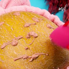 Let's watch a fruity makeup look!