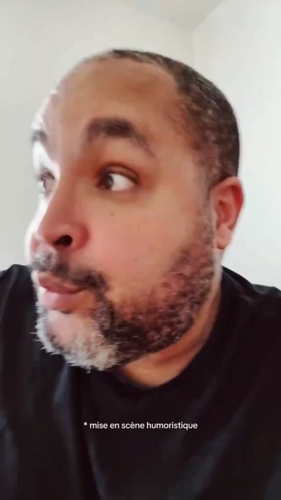 Ce moustique a été trop gourmand  🤣 #humour #sketch  #comedie #acting #rire #comique #parodie