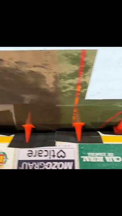 Las fuertes lluvias inundan el polideportivo de Canterac