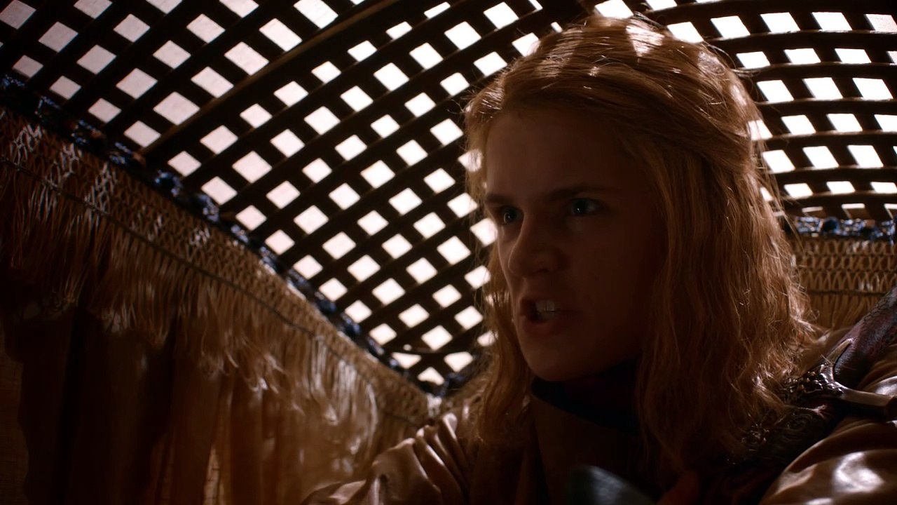 Game Of Thrones - S02 - 27 - sea fire