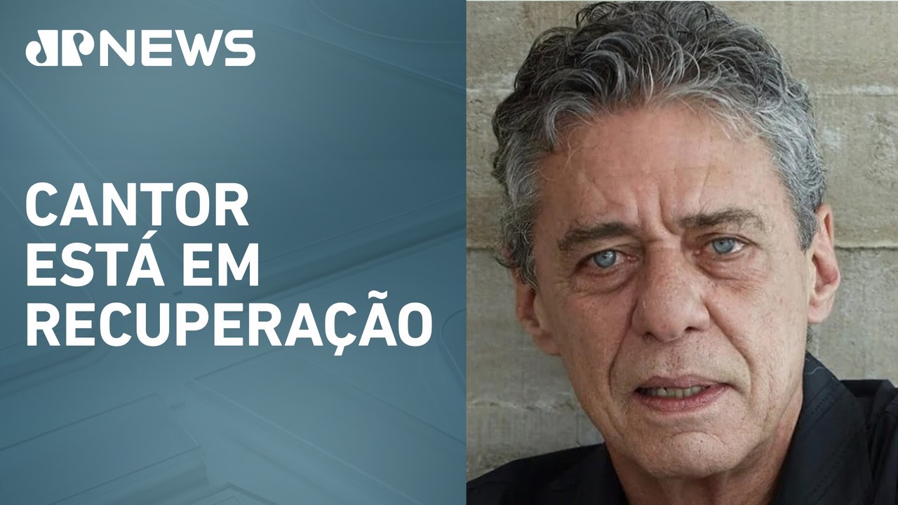 Chico Buarque passa por cirurgia na cabeça, no Rio de Janeiro