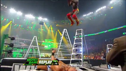Kane Winning and Cashing The Money In The Bank In Same Night