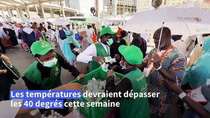 Sous la chaleur, l'Arabie saoudite se prépare au "pire scénario" pour le hajj