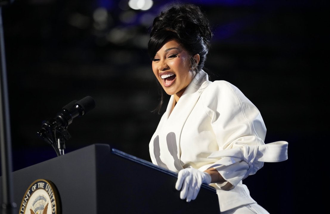 Cardi B: Sie spricht über On-Off-Beziehung mit Offset