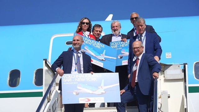 Neos, al via il volo diretto Bari-New York