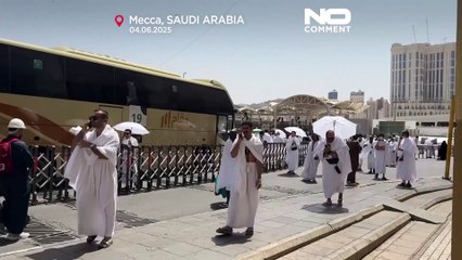 Suudi Arabistan: Hacılar, yüksek sıcaklık ve yeni kısıtlamalarla ibadete başlıyor