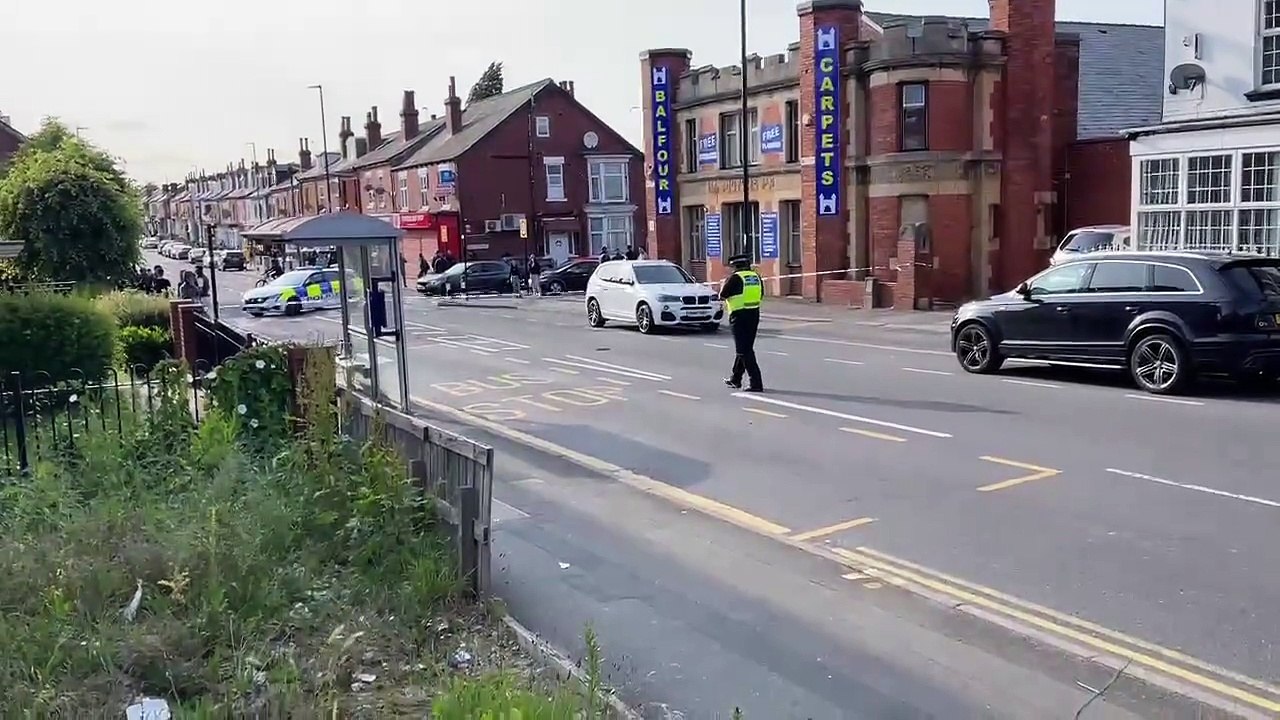 Police on scene at Stainforth Road crash, Sheffield - video Dailymotion