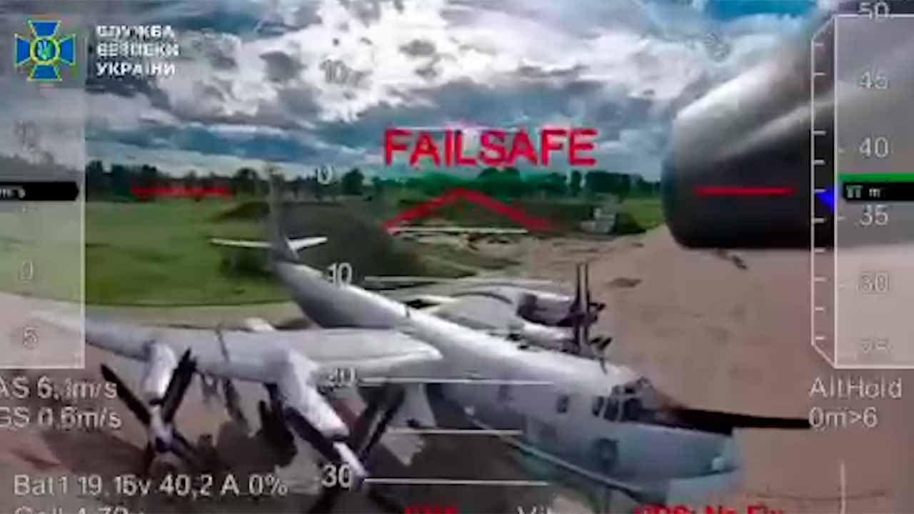Ukrayna, 41 Rus uçağını yok eden gizli operasyonun videosunu yayınladı