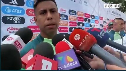Efraín Álvarez, ilusionado con la Copa Oro: “Cada título que peleamos, debemos ganarlo”