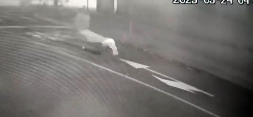 Veja corpo de homem sendo desolado de cariola em Apucarana