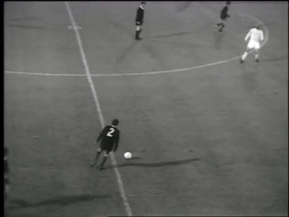 LEEDS UNITED - CARL ZEISS IENA - 1972 - SAISON 1972/1973 -