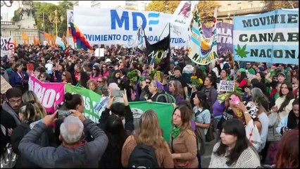 Protestujący żądają reform, gdy Argentyna rozważa ustawę o stanie wyjątkowym w opiece społecznej